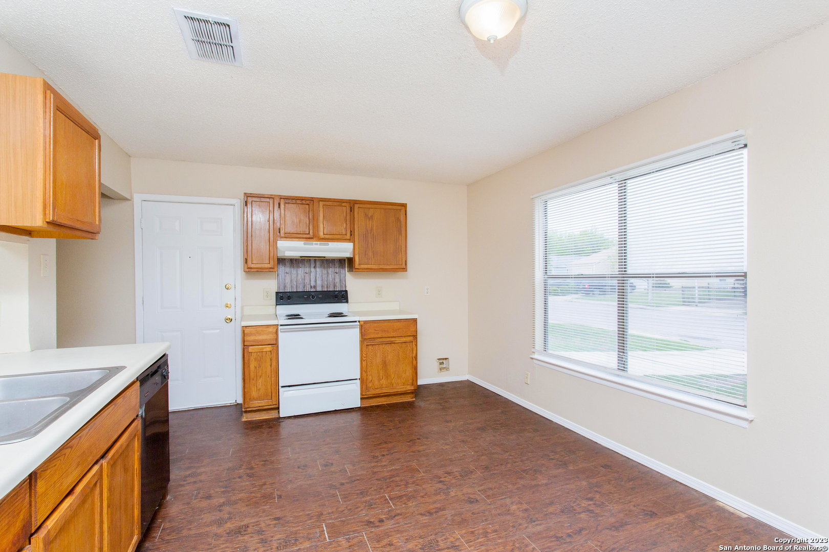 6339 Village Club San Antonio TX 78250