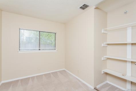 6339 Village Club San Antonio TX 78250