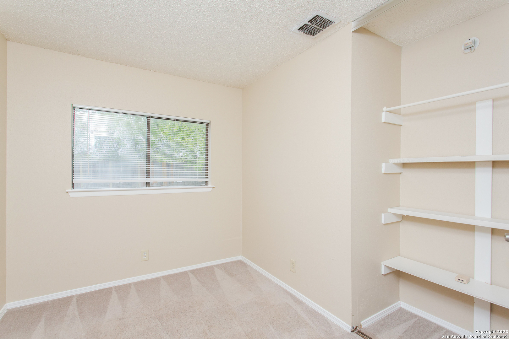 6339 Village Club San Antonio TX 78250