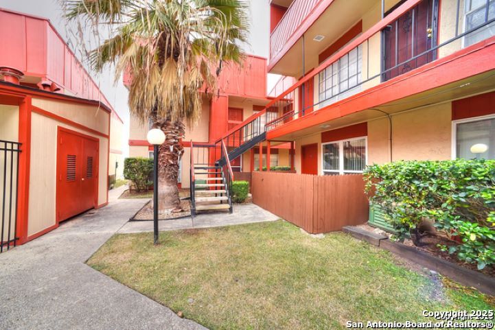 3243 Nacogdoges Road San Antonio TX 78217