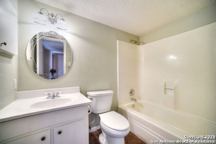 3243 Nacogdoges Road San Antonio TX 78217