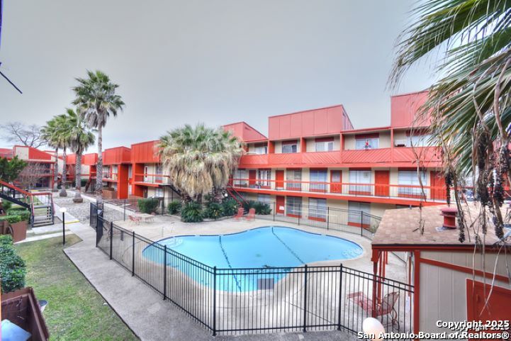 3243 Nacogdoges Road San Antonio TX 78217