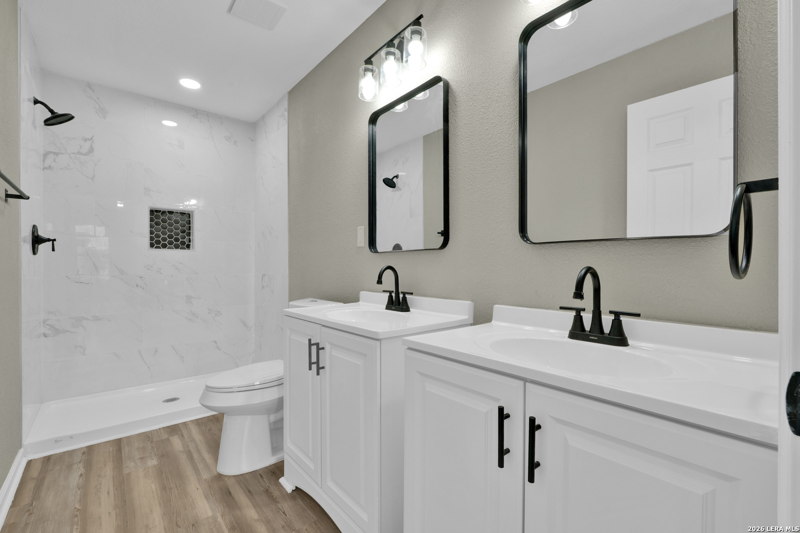439 W Lubbock Street San Antonio TX 78204