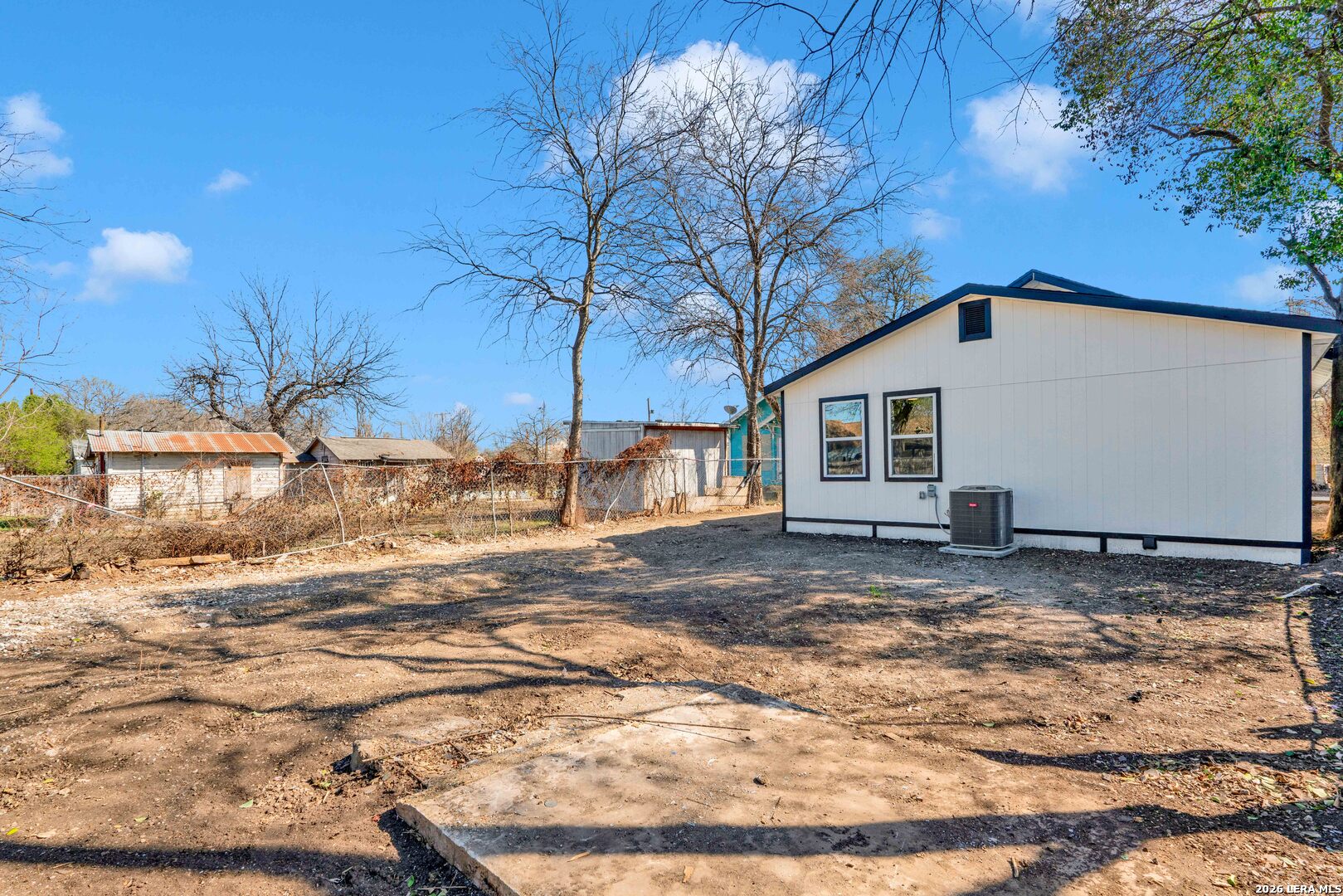 439 W Lubbock Street San Antonio TX 78204