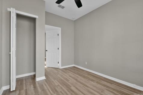 439 W Lubbock Street San Antonio TX 78204