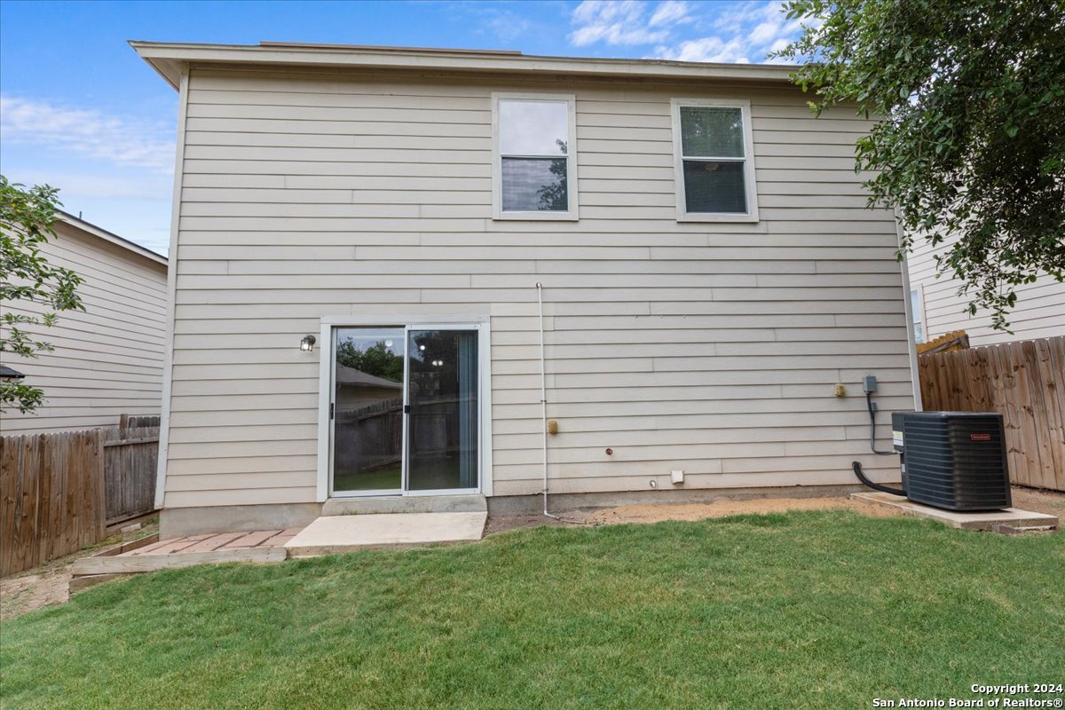 833 Barrel Point San Antonio TX 78251