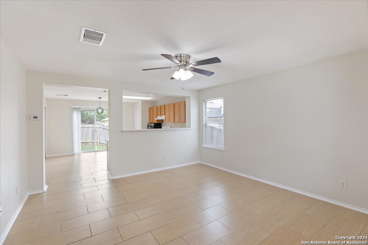 833 Barrel Point San Antonio TX 78251