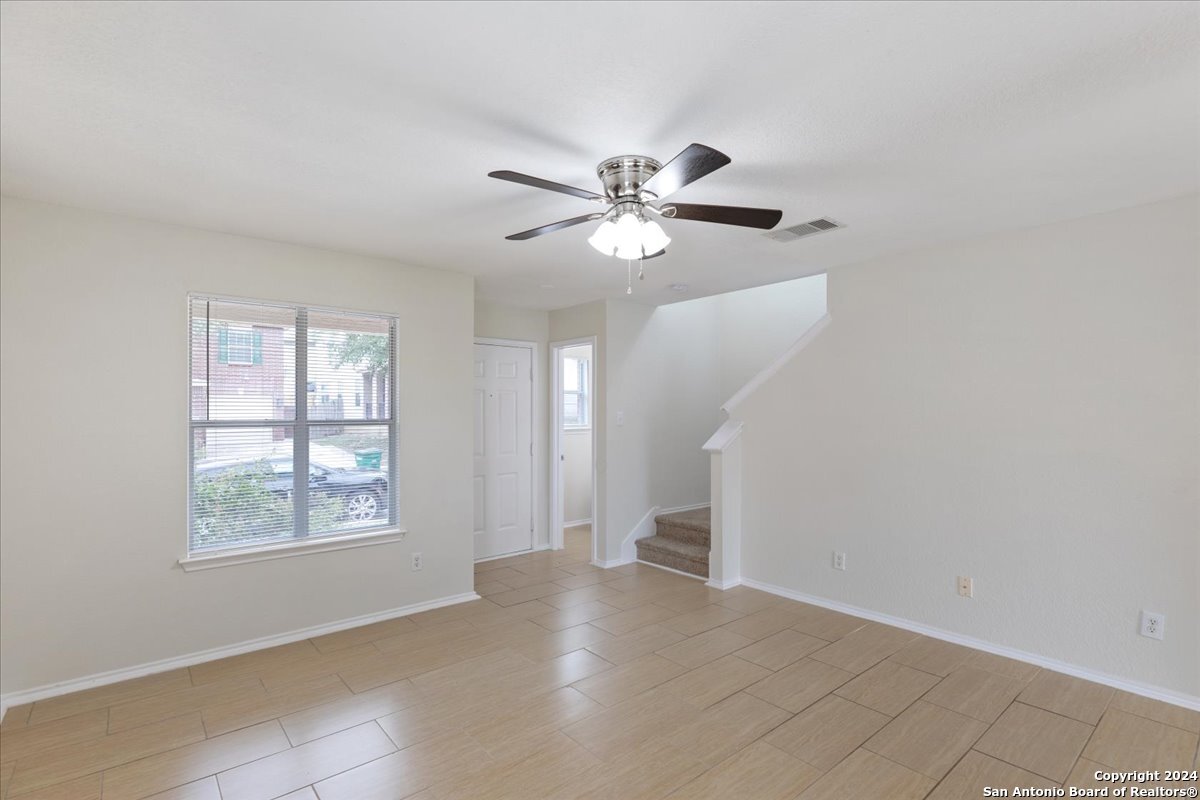 833 Barrel Point San Antonio TX 78251