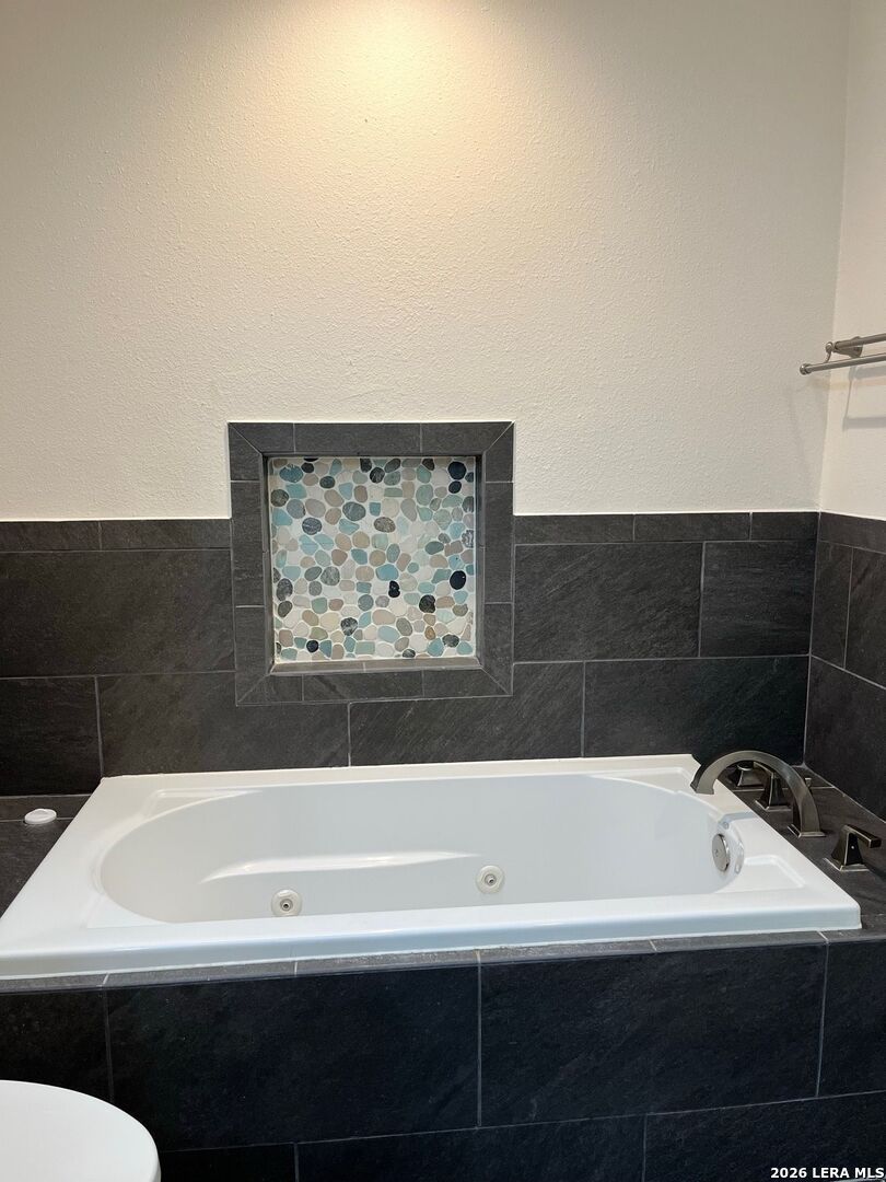 7707 Broadway San Antonio TX 78209