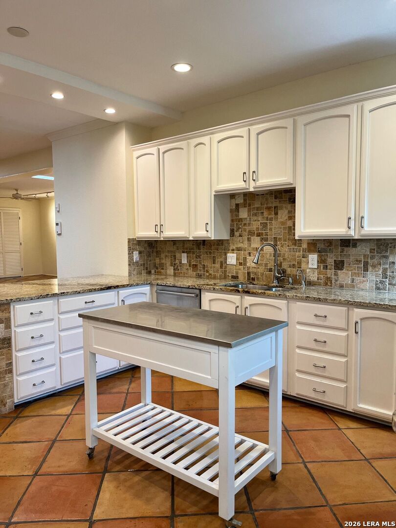 7707 Broadway San Antonio TX 78209