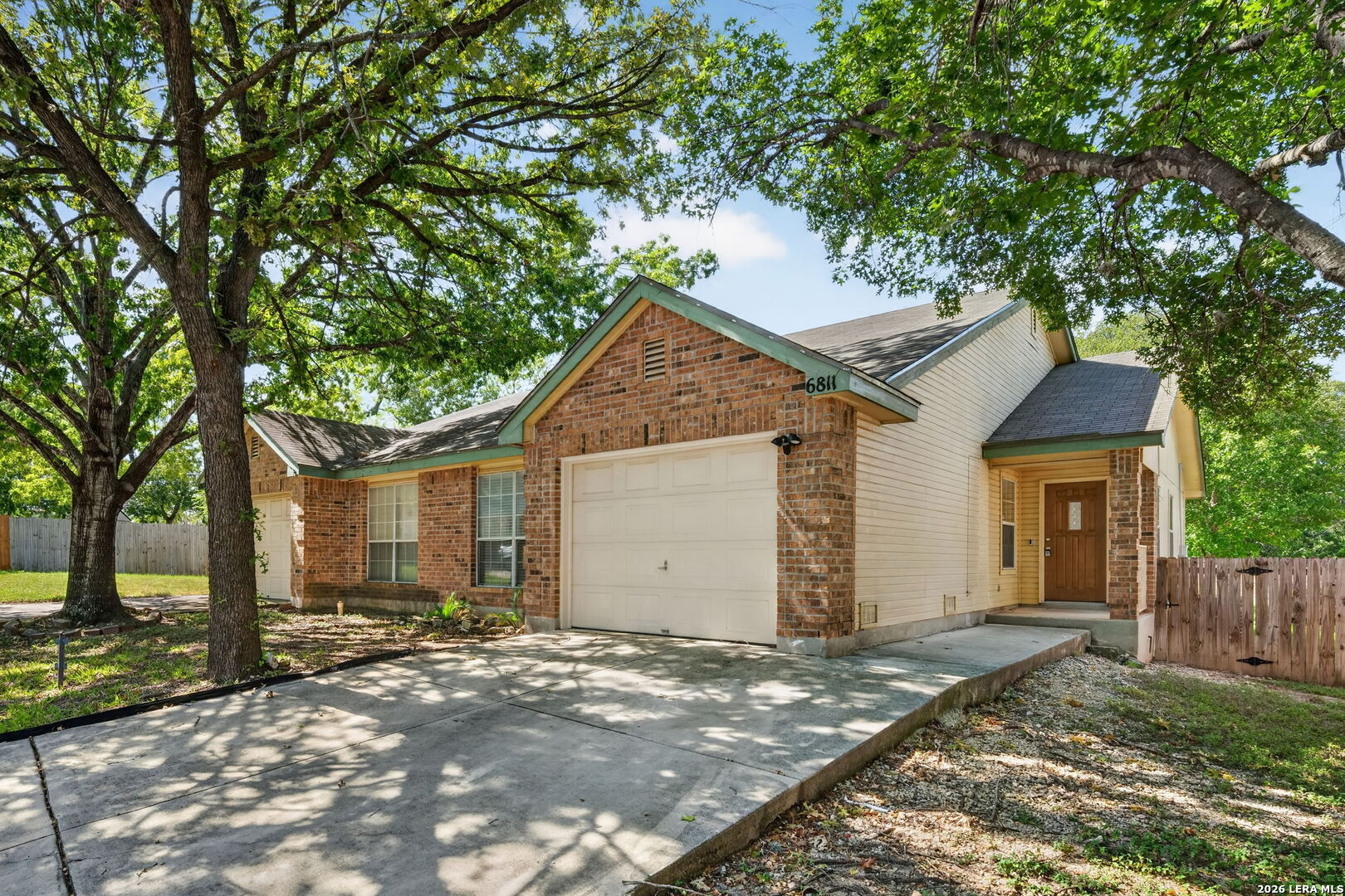 6811 Bluegrass Run San Antonio TX 78240