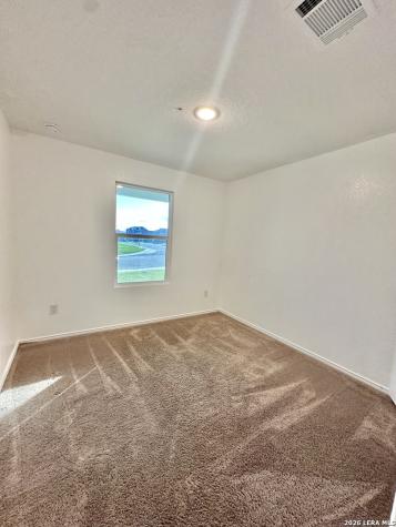 132 Avena Grove Floresville TX 78114
