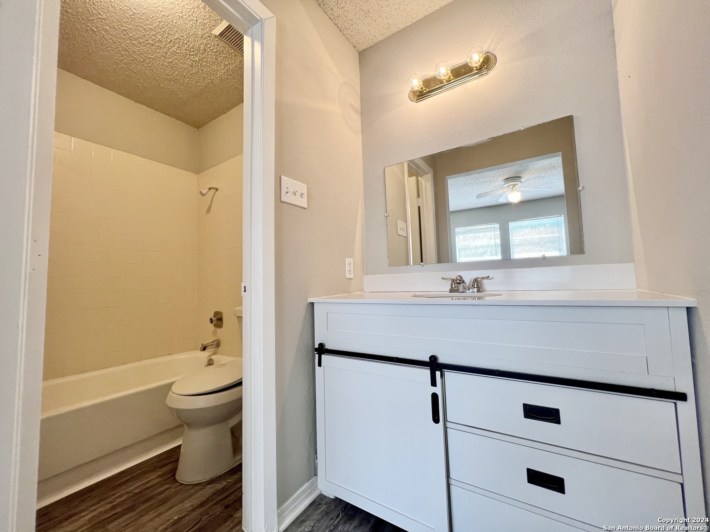 1211 Churing Drive San Antonio TX 78245