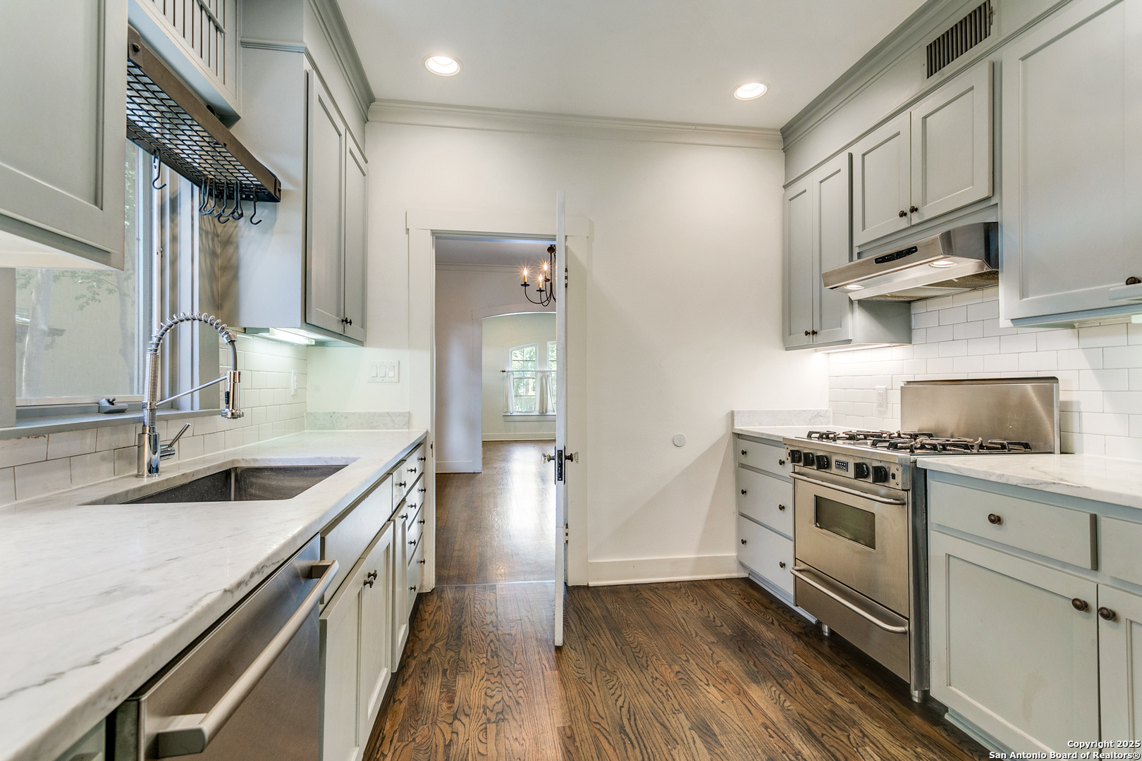 212 Chichester Place Alamo Heights TX 78209