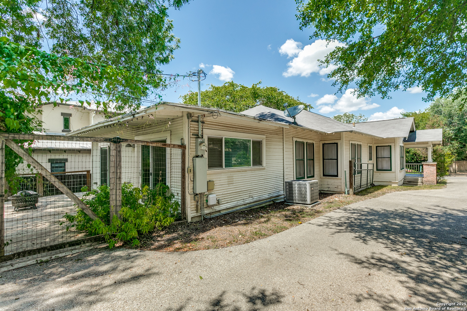 212 Chichester Place Alamo Heights TX 78209