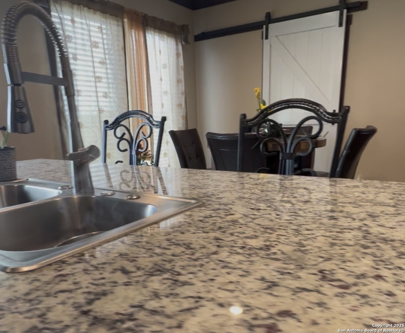 165 Maravillas Drive Pleasanton TX 78064