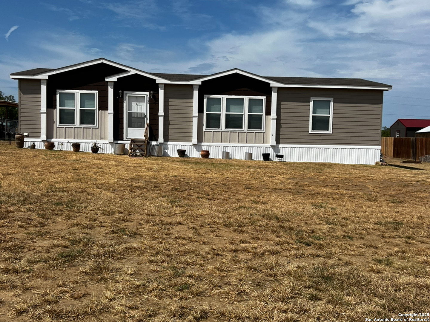 165 Maravillas Drive Pleasanton TX 78064