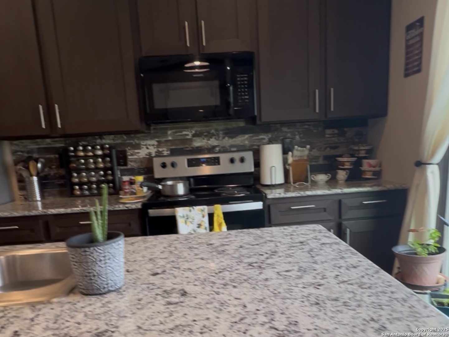 165 Maravillas Drive Pleasanton TX 78064