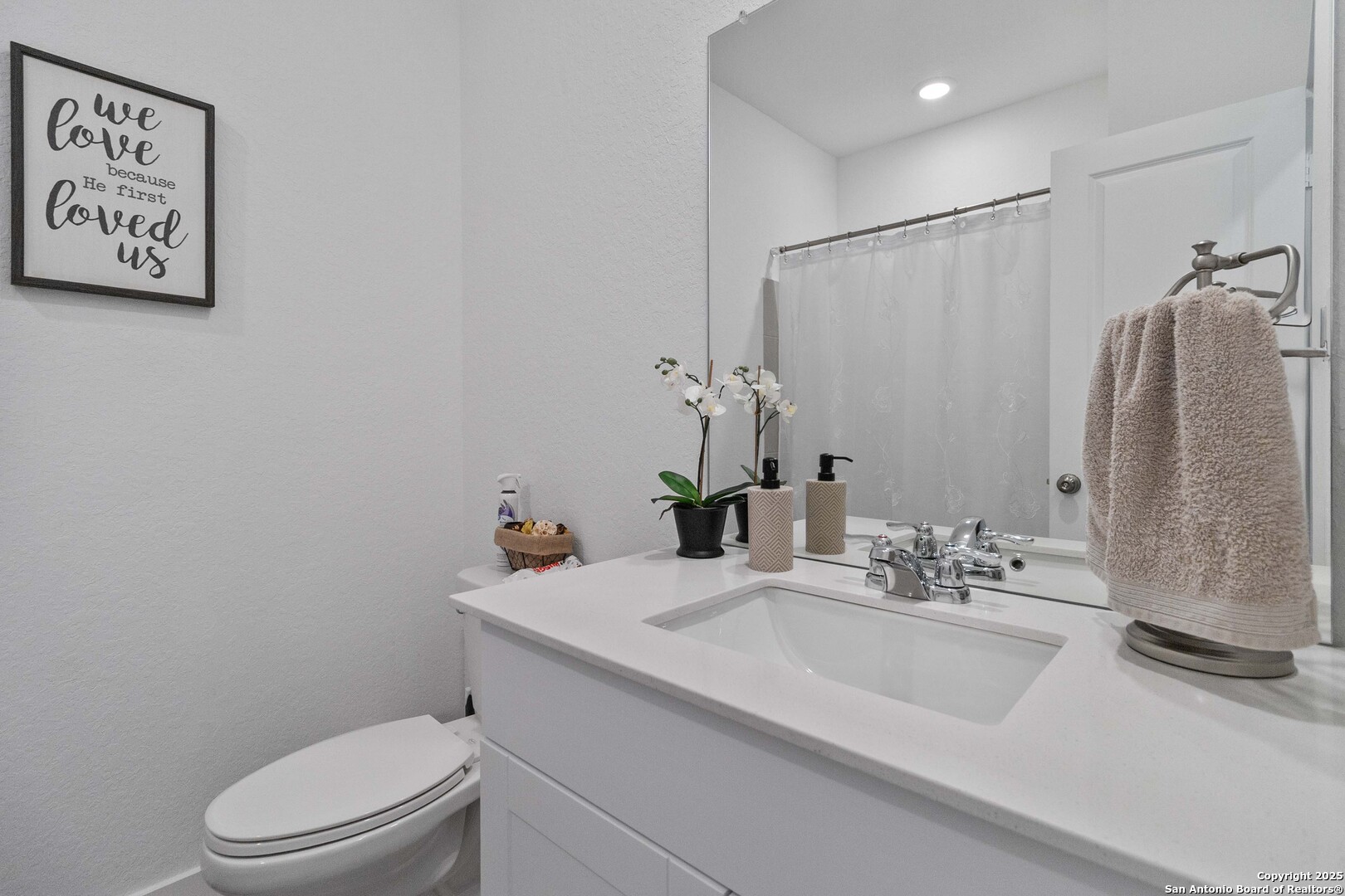 5708 Basil Chase St Hedwig TX 78152