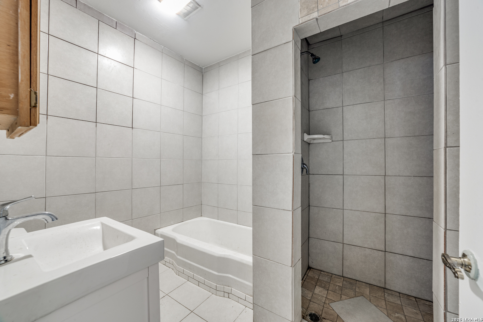 1311 Kayton San Antonio TX 78210