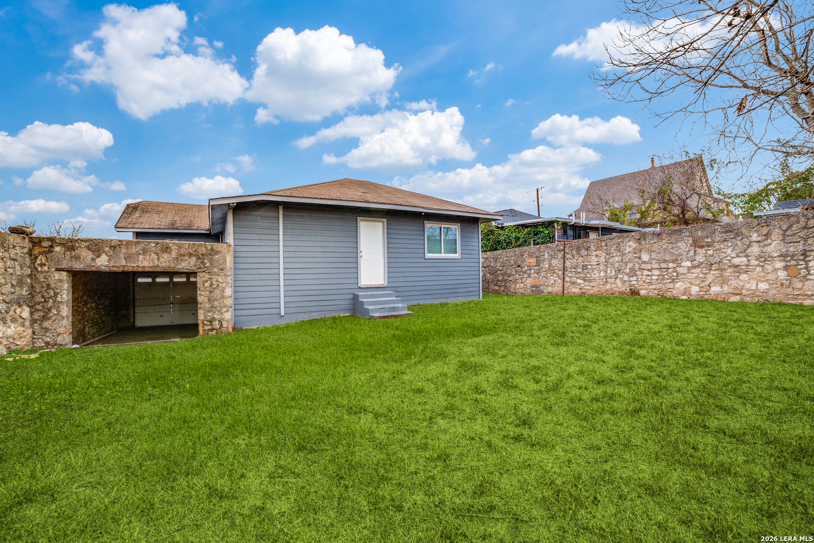 1311 Kayton San Antonio TX 78210