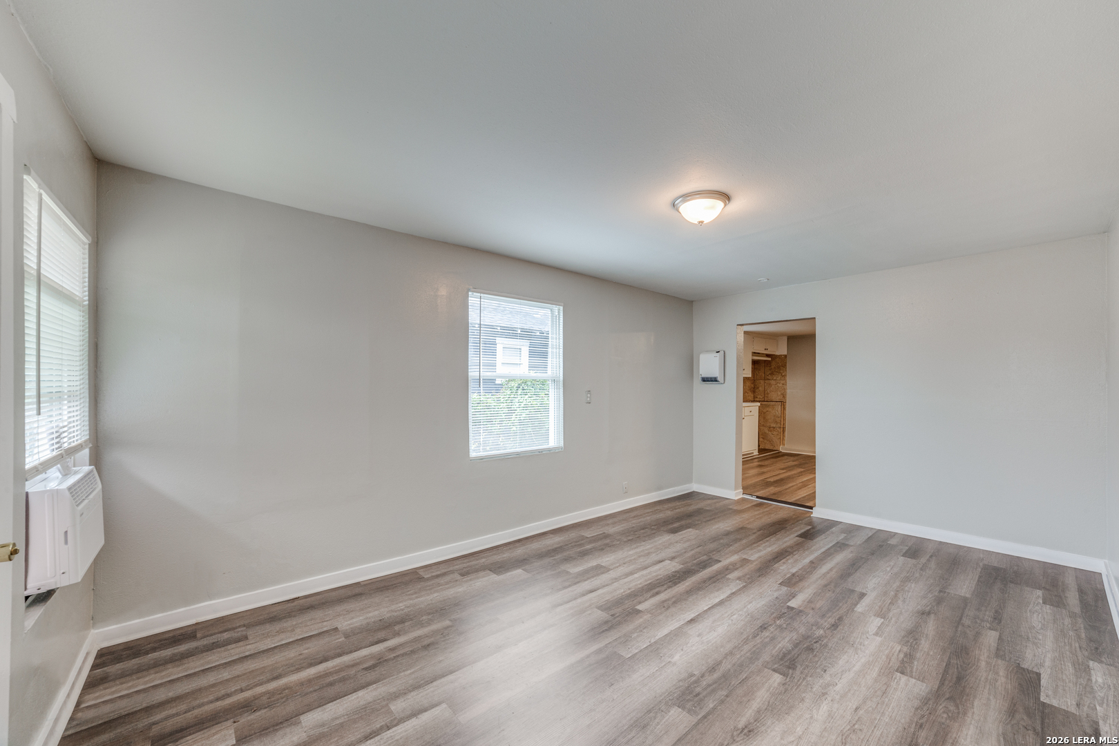 1311 Kayton San Antonio TX 78210