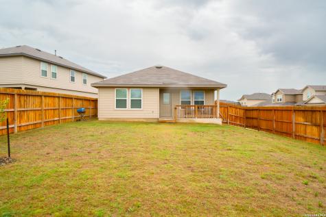 168 Honors Street Floresville TX 78114