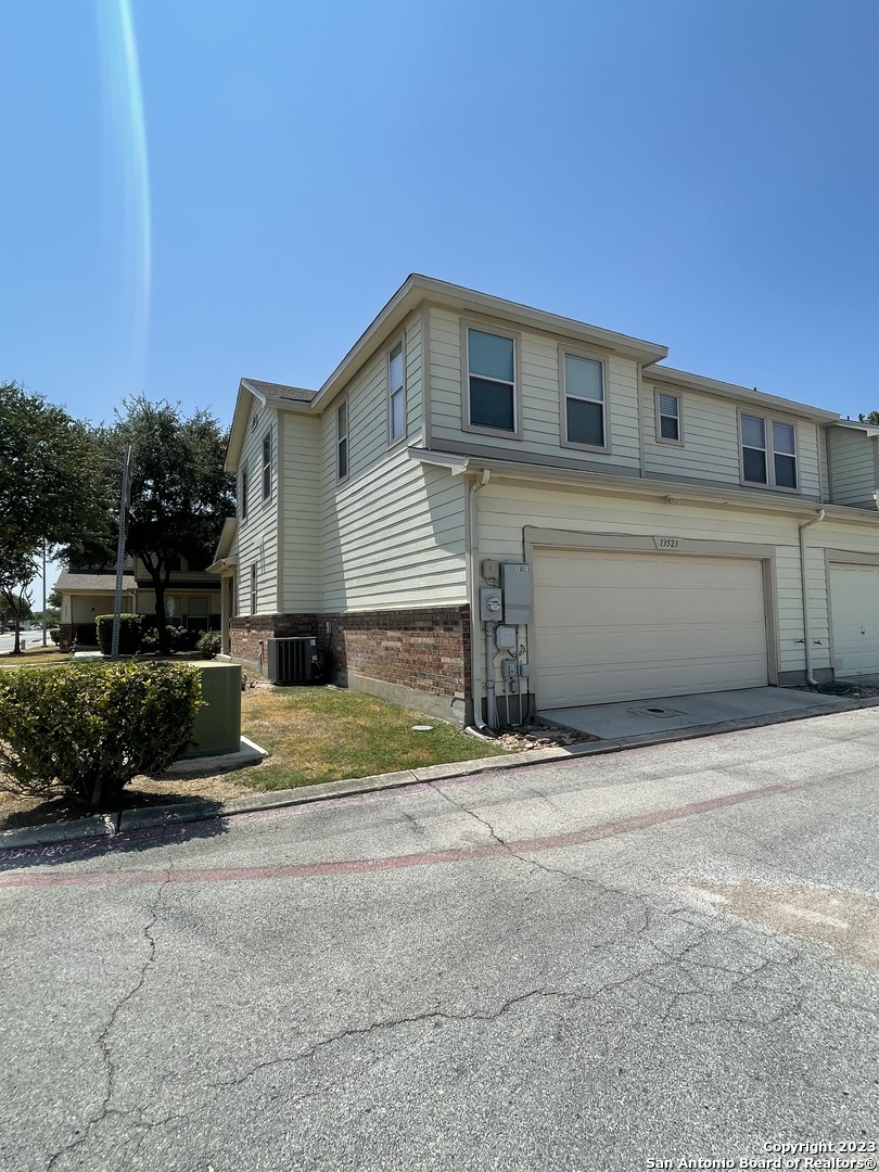 13523 Bristow Dawn San Antonio TX 78217
