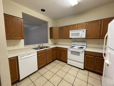 13523 Bristow Dawn San Antonio TX 78217