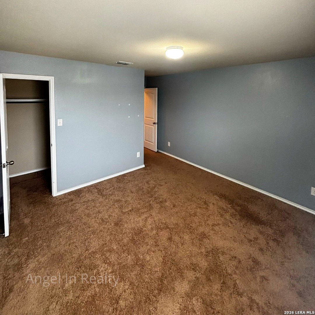 6915 Quantum Loop San Antonio TX 78252
