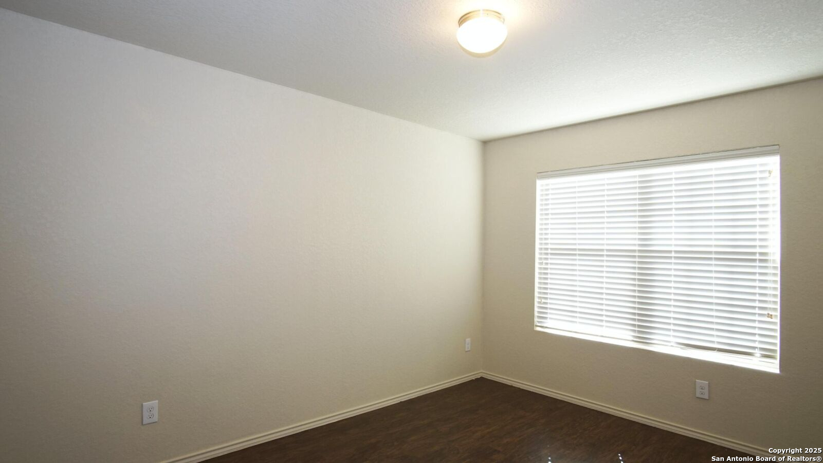7518 Whispine San Antonio TX 78218