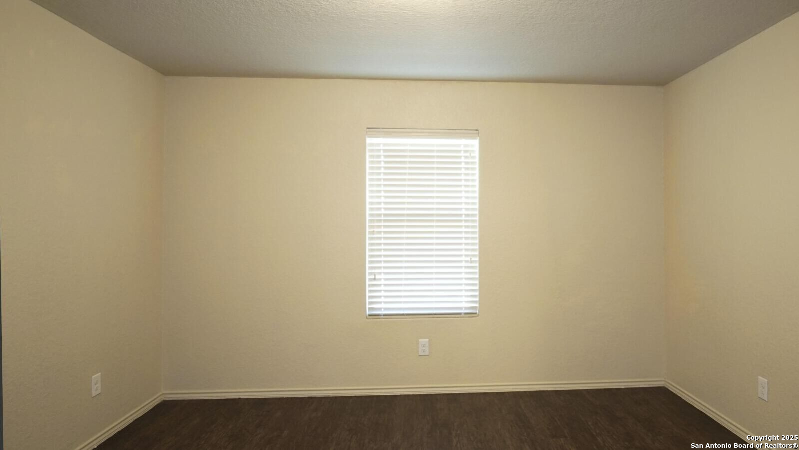 7518 Whispine San Antonio TX 78218