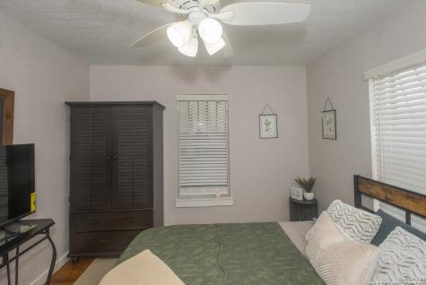 611 Brunswick San Antonio TX 78214