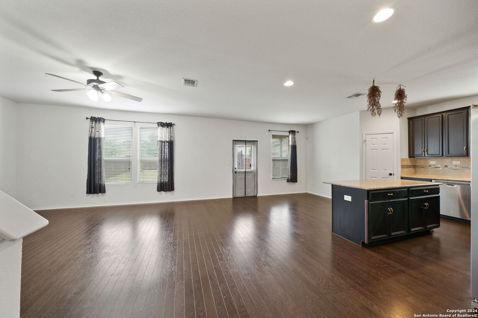 9947 Cowboy Lane San Antonio TX 78254