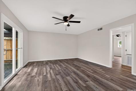 600 Gentleman Road Balcones Heights TX 78201