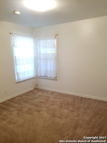 214 Beechwood Avenue Universal City TX 78148