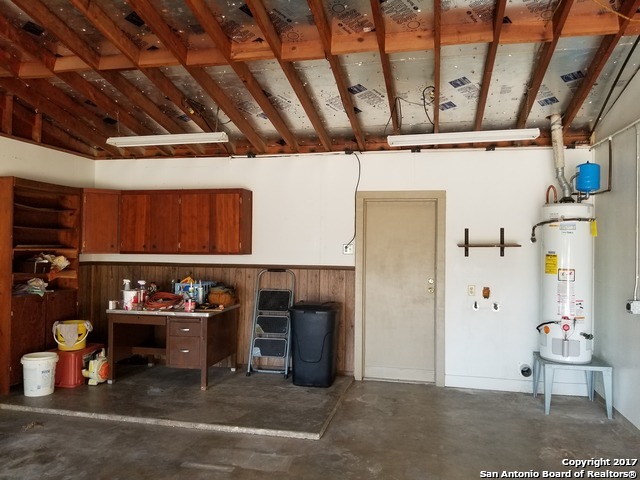 214 Beechwood Avenue Universal City TX 78148