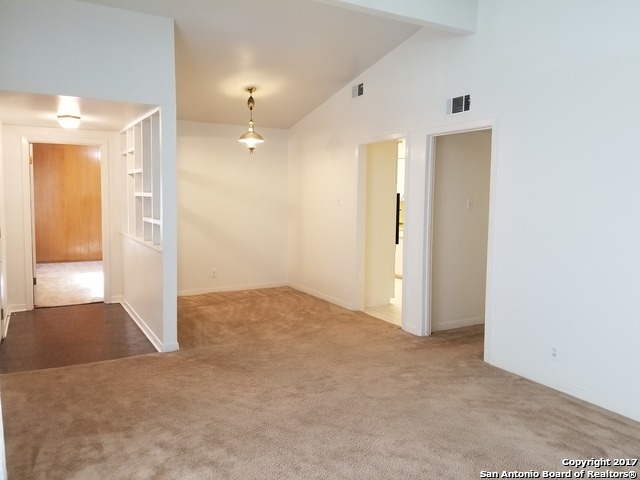 214 Beechwood Avenue Universal City TX 78148