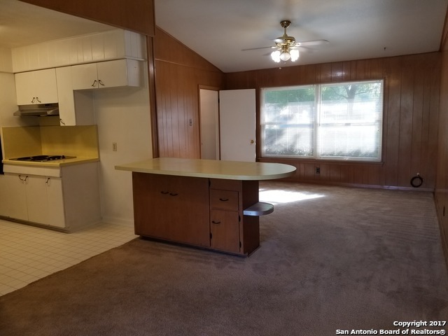 214 Beechwood Avenue Universal City TX 78148