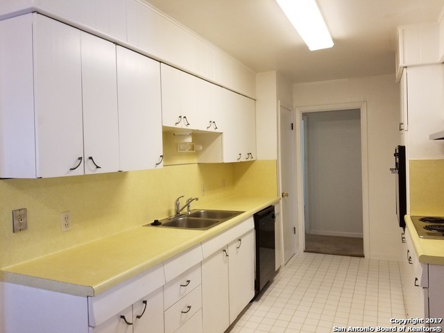 214 Beechwood Avenue Universal City TX 78148