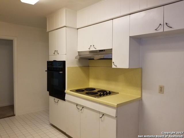 214 Beechwood Avenue Universal City TX 78148