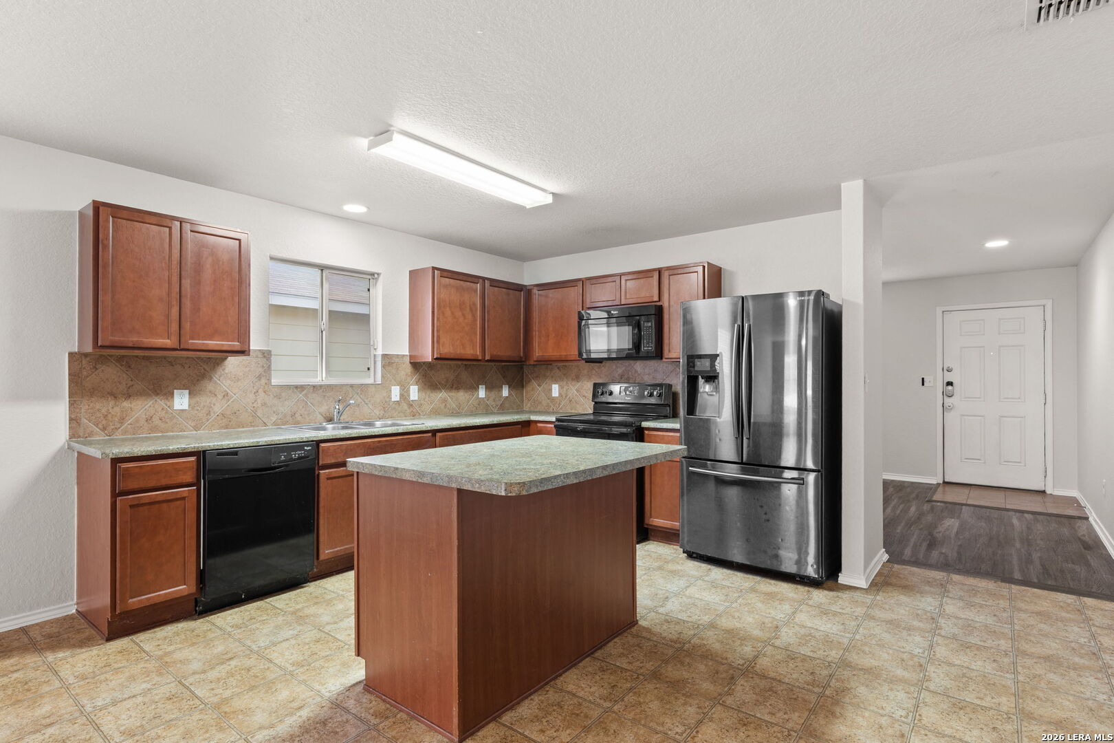 8966 N Oakwood Park San Antonio TX 78254