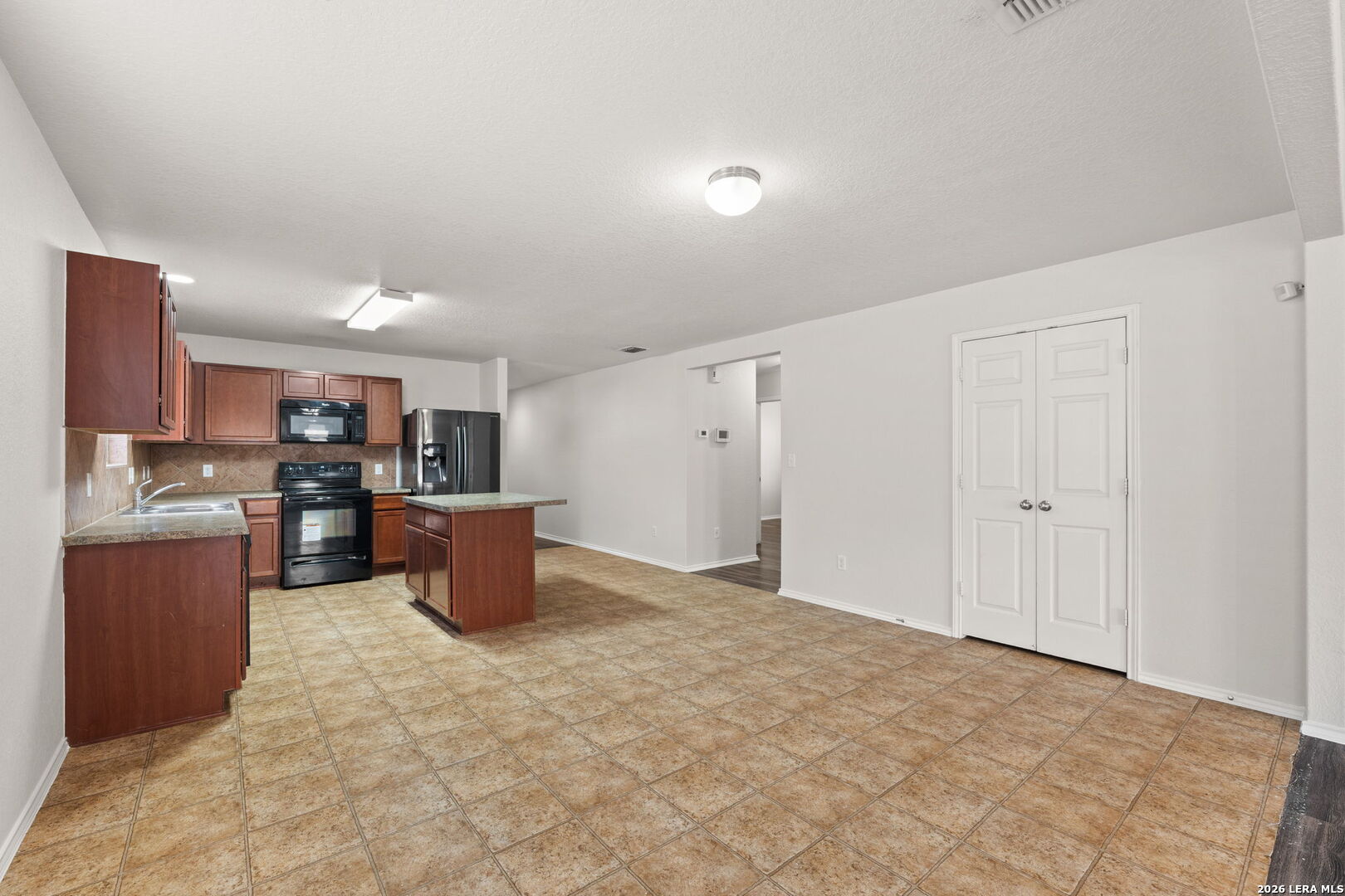 8966 N Oakwood Park San Antonio TX 78254
