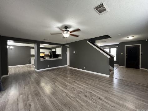 14443 Mountainside Ridge San Antonio TX 78233