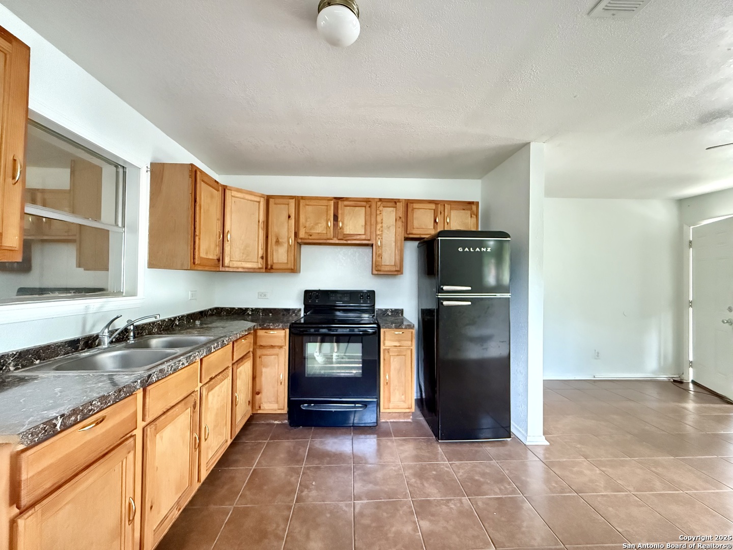 230 S San Gabriel Avenue San Antonio TX 78237