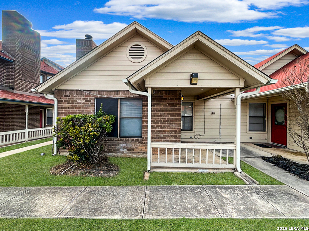 6306 Queens Castle San Antonio TX 78218