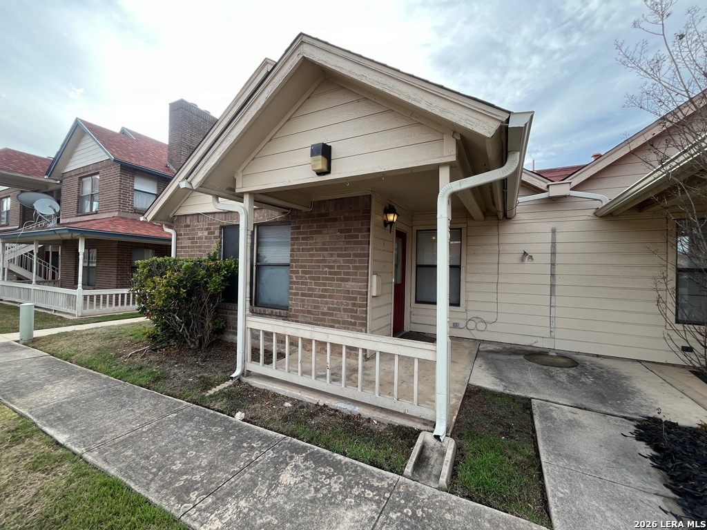 6306 Queens Castle San Antonio TX 78218