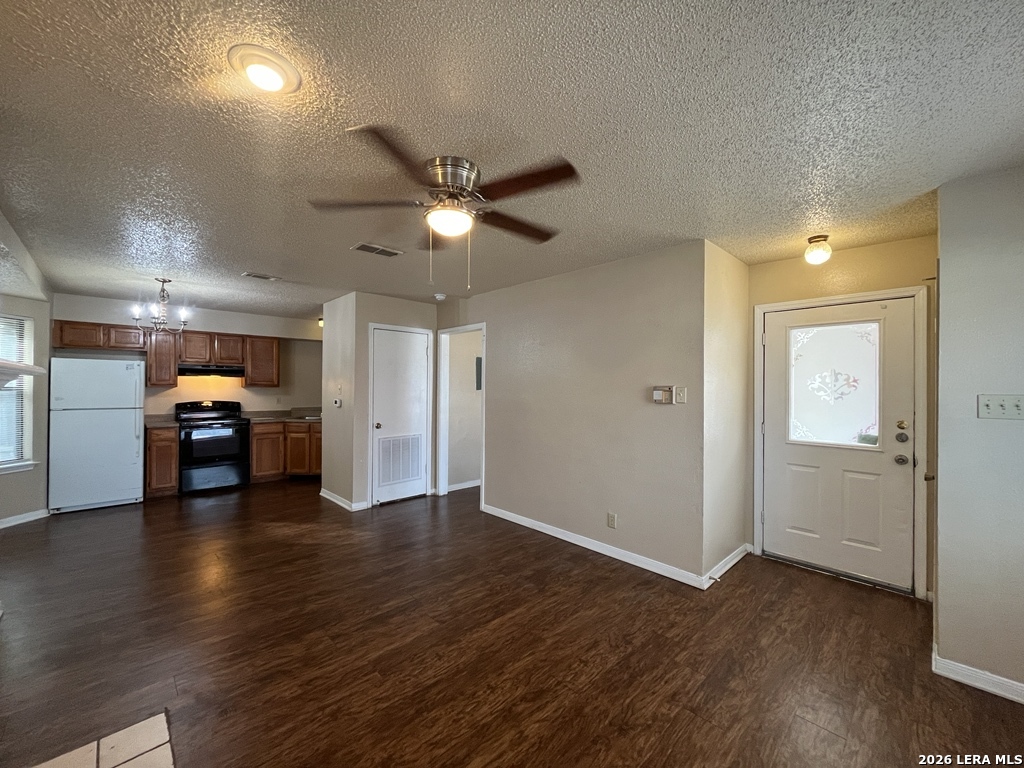 6306 Queens Castle San Antonio TX 78218