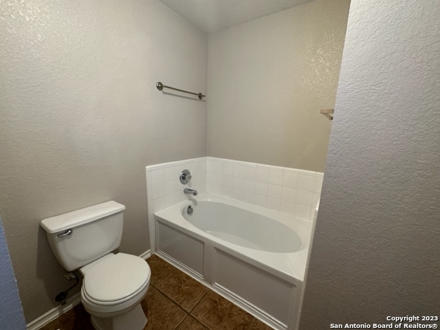 2111 Red Rock Crossing San Antonio TX 78245