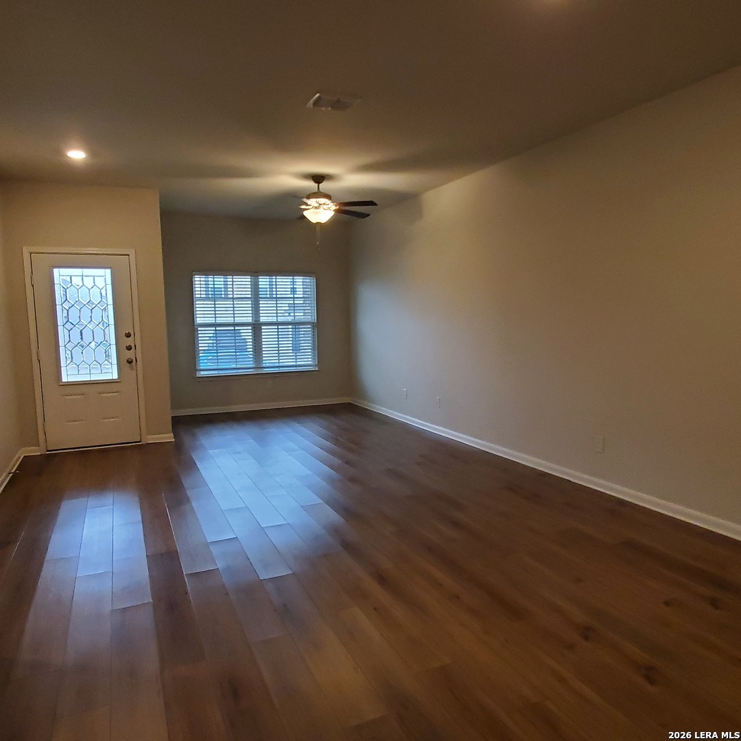 9206 Foxing Bluffs Converse TX 78109